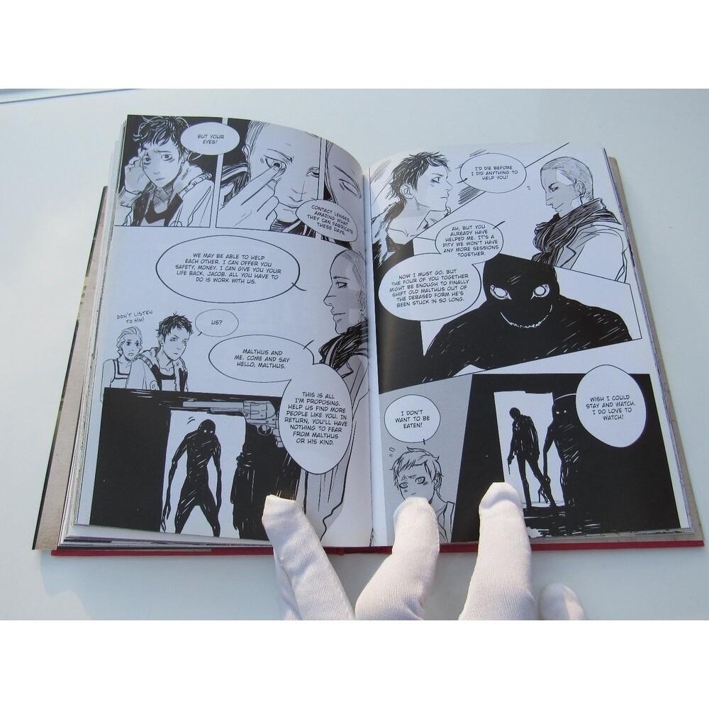 Miss Peregrine's Home for Peculiar Children Graphic Novel Ransom Riggs 2013 Yen - Picture 10 of 10